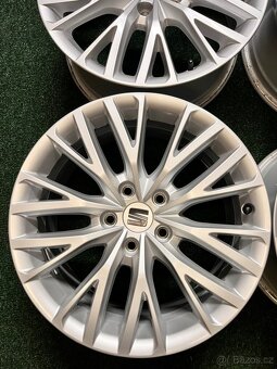 5x112 R17 Originál alu disky Seat LEON IV. - TOP STAV - 3