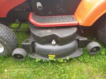 Zahradní traktůrek/sekačka Husqvarna 15 HP - 3