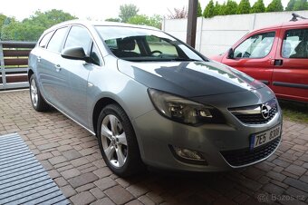 Opel Astra J Sports Tourer 2.0 CDTI, 118kW, KLIMA,nový DPF - 3