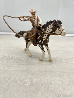 Schleich, kovboj na koni - 3