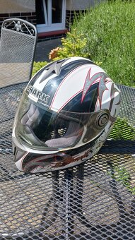Helma Shark - 3