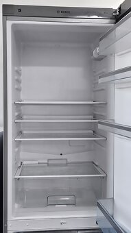 Lednice s mrazákem BOSCH, kombinovaná, výška 185 cm, š 60 - 3