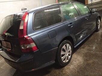 Prodám Volvo V50 2.0Diesel 2007 100kw - 3