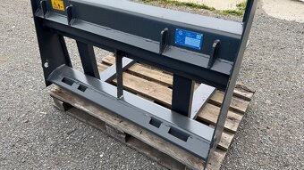 Paletizační vidle na smykový nakladač - 3