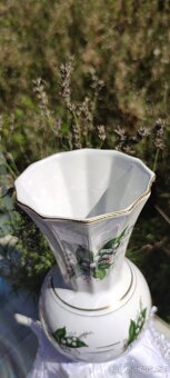Porcelánový sen: Romantická váza s konvalinkami. - 3