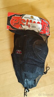 Chrániče na kolečkové brusle vel. S - 3