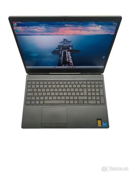 Dell Precision 7560 ( 12 měsíců záruka+Faktura ) - 3