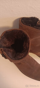 Kotníčkové kožené boty s kožíškem - vel. 39 - 3