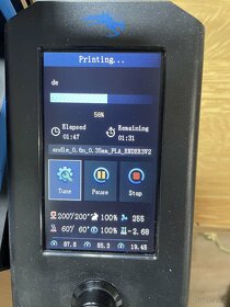 3D tiskárna Ender 3v2 upravenou - 3