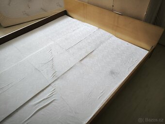 Manželská postel - 3