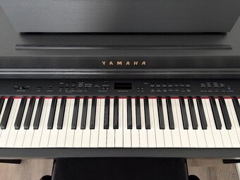 piano Yamaha CLP-430 - 3