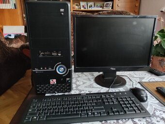 Prodám starší stolní PC - 3