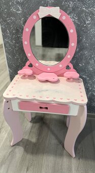 Dětský toaletní stolek - 3