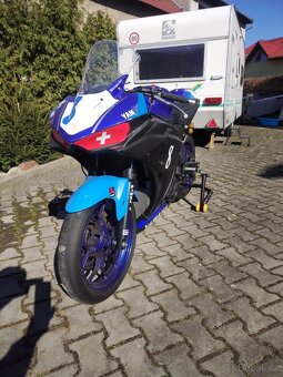 Yamaha R3 - 3