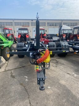 Traktorový nosič kontejnerů Portýr 7.5 - ihned k odběru - 3