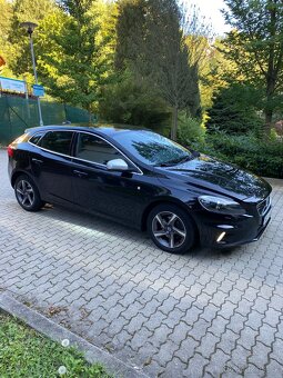 VOLVO V40 - 3