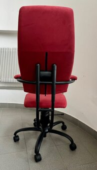 zdravotní kancelářská židle Spinalis Navigator - 3