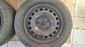 Sada disků VW 16" 5x112 zimní pneu 215/60 R16 4-7mm Passat - 3