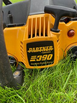 Motorová řetězová pila partner 390 - 3