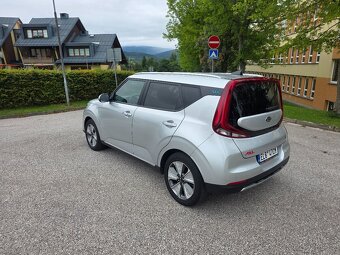 Kia E-soul 64kwh 2021 - 3