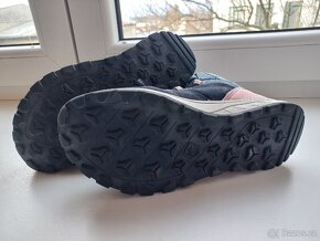 Dětské boty Decathlon vel. 34 - 3