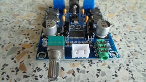 Zesilovač 2 krát 45 Wat - 3