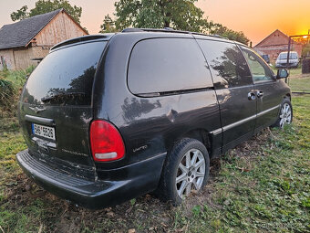Chrysler Grand Voyager 3.8 Town Country Limited LPG - 3