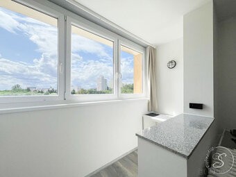 Pronájem bytu 1+kk, 25 m2, Praha - 3