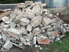 Suť betonová, cihelná , žlutozem a ornice - 3