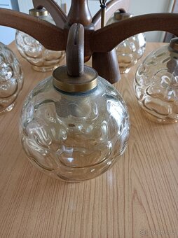 Prodám dřevěný 5-ti ramenný lustr - 3