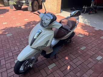 Piaggio Beverly 300 - 3