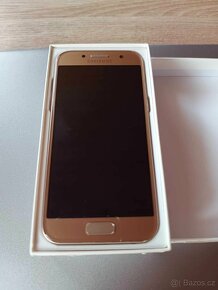 Samsung Galaxy A3 Gold, obal, příslušenství - 3