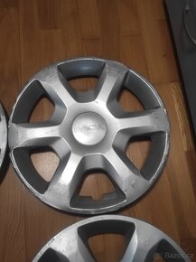 Sada 4 kusů poklic Dacia (15") - 3