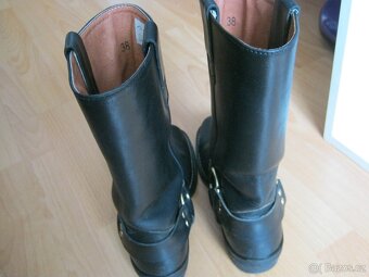 Motorkářské boty koně vel.38,délky vnitřní stélky je 24,0cm - 3