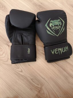 Venum - 3