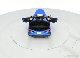 Chevrolet Corvette Stingray Convertible - 3