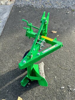 Nastavitelný jednoradličný pluh za malotraktor - 3