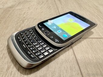 Blackberry Torch 9810 - 3