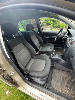 Bouraná Škoda Fabia Čtěte popis - 3