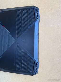 Herní notebook OMEN by HP 15-dc1103nc - 3