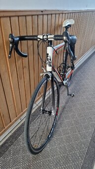 KTM Strada 6000 - 3