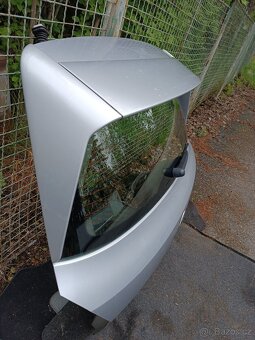 Skoda Fabia 2 facelift - páté dveře, víko kufru - 3