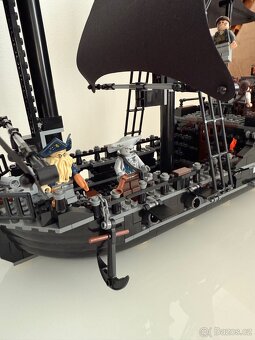 Lego set 4184 Černá perla - 3