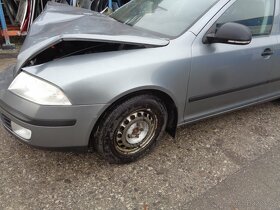 Škoda octávia II 1,4 16V, Rozprodám na náhradní díly - 3
