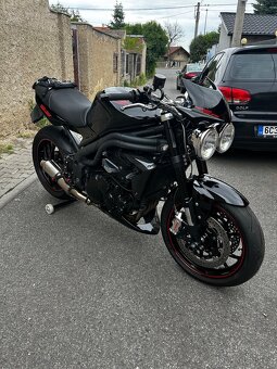 Triumph Speed Triple 1050 - 3