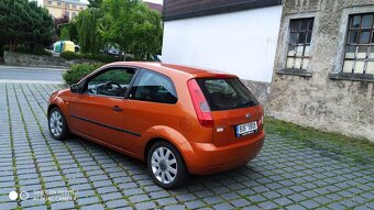 Ford Fiesta GHIA - 3