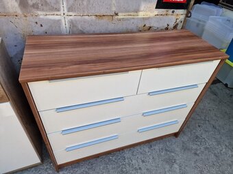 Komoda Moderní Lesk 41x107 výška 88 cm - 3
