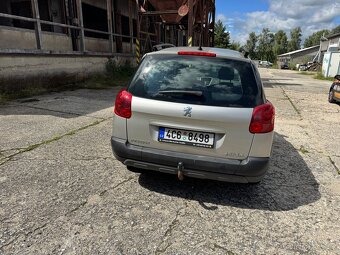 Peugeot 207sw - 3