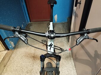 Horské kolo Specialized Rockhopper 29 - 3