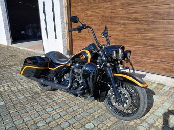 Harley-Davidson FLHRXS Road King Special 107 - 3